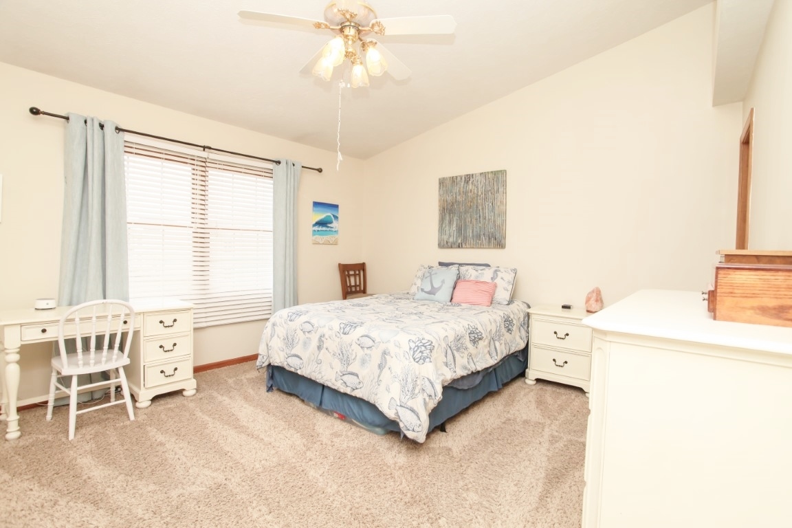 1304 Henry Street Normal, IL 61761 - Photo 9 of 27 Gallery Image 9
