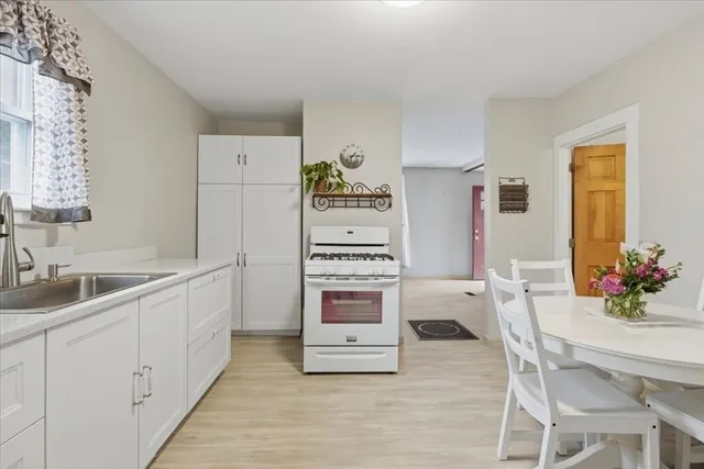 $600,000 | 2 Leonard Court, Boston, MA 02122