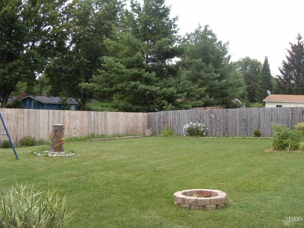 517 North Beech Street Butler, IN 46721 - Photo 4 of 13
