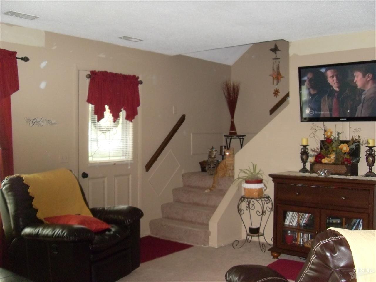 517 North Beech Street Butler, IN 46721 - Photo 5 of 13