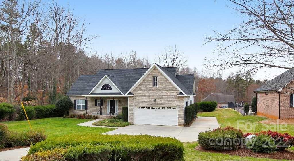 4515 Hickory Grove Road Gastonia, NC 28056 - Photo 2 of 27 Gallery Image 2