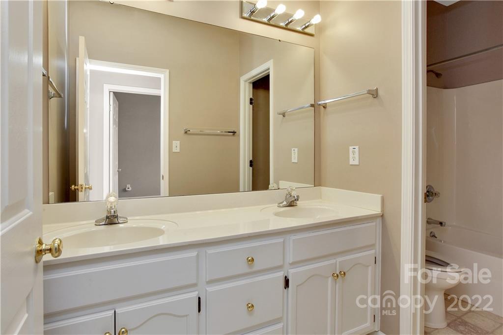 4515 Hickory Grove Road Gastonia, NC 28056 - Photo 22 of 27 Gallery Image 22