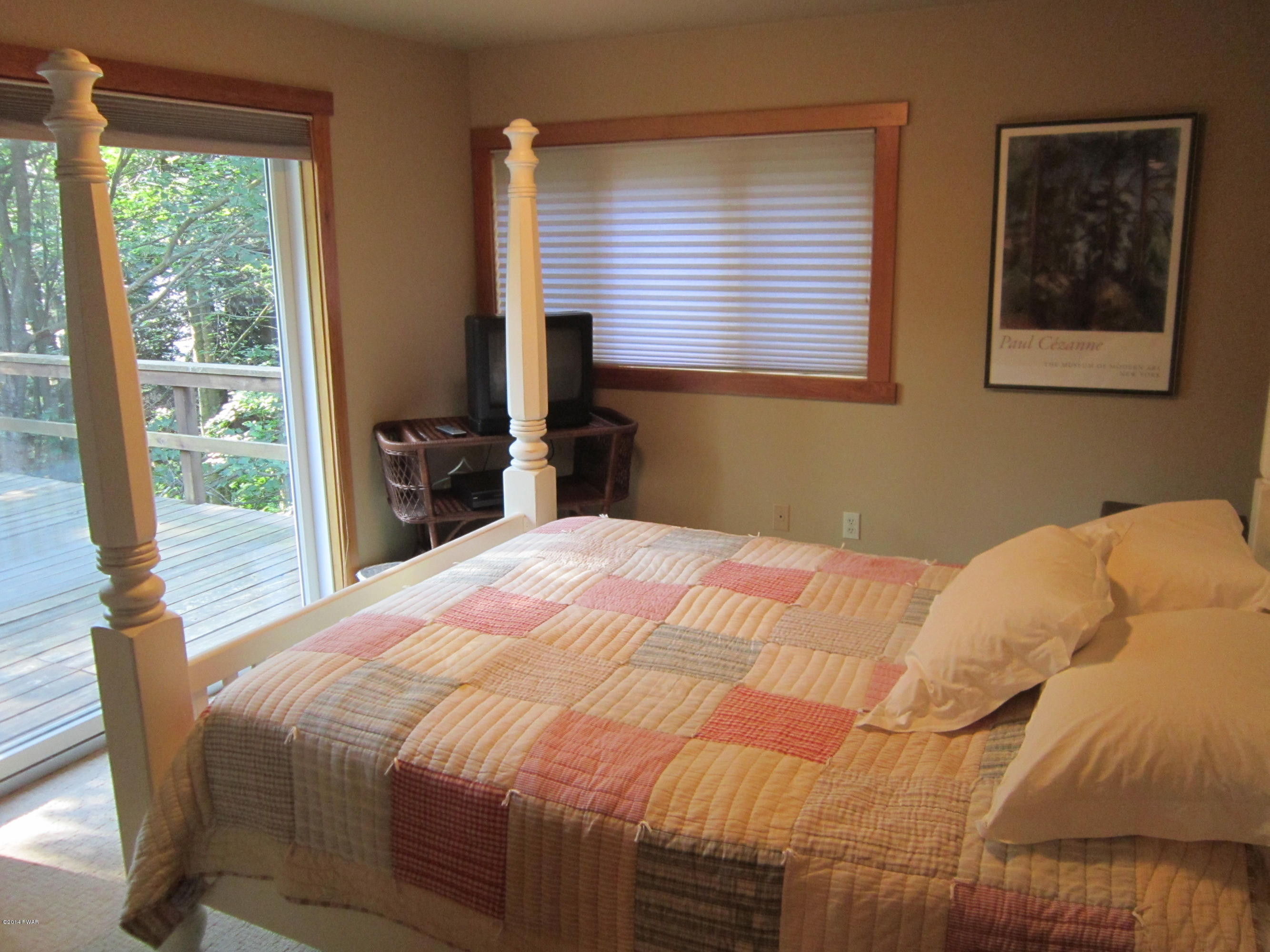 135 West Lk Road Greentown, PA 18426 - Photo 52 of 63