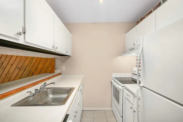 $88,500 | 12990 Nicollet Avenue, Unit 102, Burnsville, MN 55337