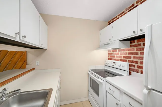 $88,500 | 12990 Nicollet Avenue, Unit 102, Burnsville, MN 55337