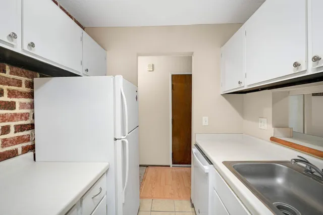 $88,500 | 12990 Nicollet Avenue, Unit 102, Burnsville, MN 55337