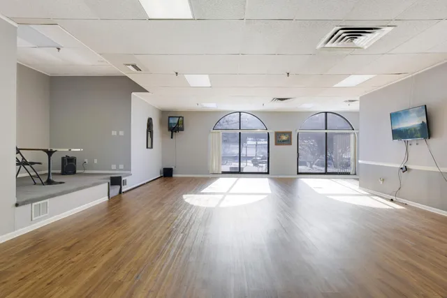 $88,500 | 12990 Nicollet Avenue, Unit 102, Burnsville, MN 55337