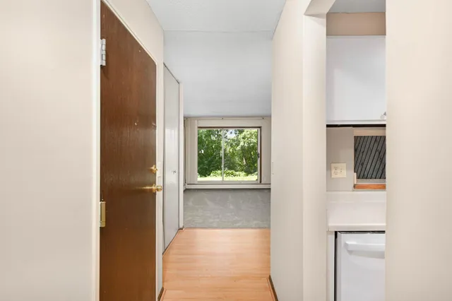 $88,500 | 12990 Nicollet Avenue, Unit 102, Burnsville, MN 55337