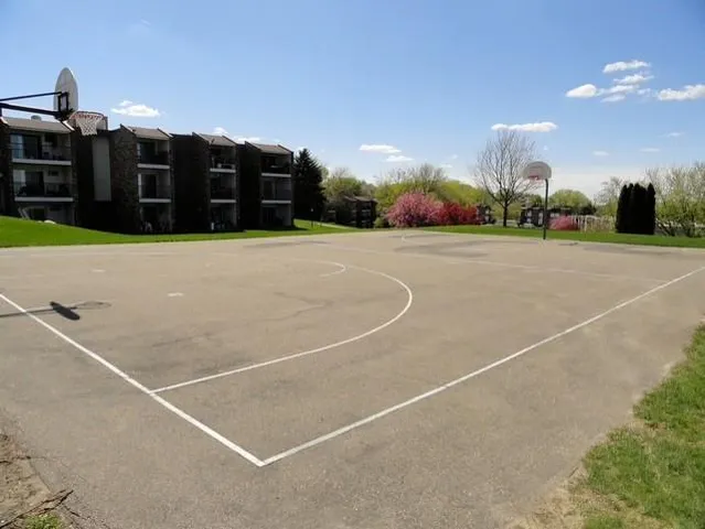 $88,500 | 12990 Nicollet Avenue, Unit 102, Burnsville, MN 55337