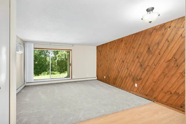 $88,500 | 12990 Nicollet Avenue, Unit 102, Burnsville, MN 55337