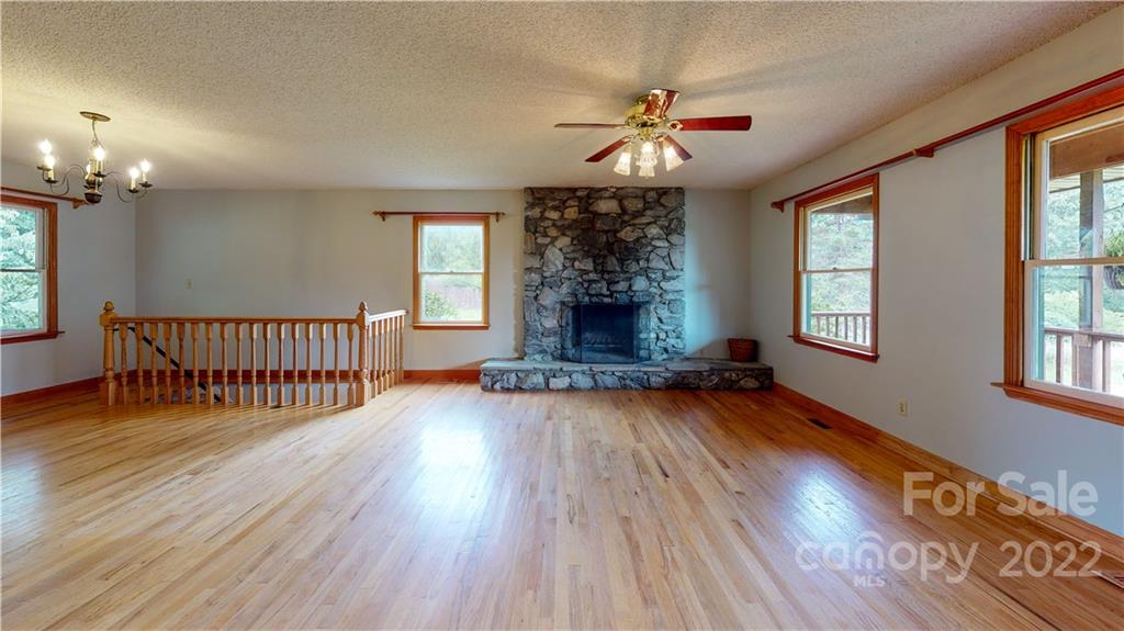 23 Camelfield Road, Unit 21 Weaverville, NC 28787 - Photo 8 of 42 Gallery Image 8