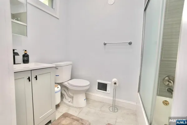 $1,150,000 | 189 Summit Cross, Rutherford, NJ 07070