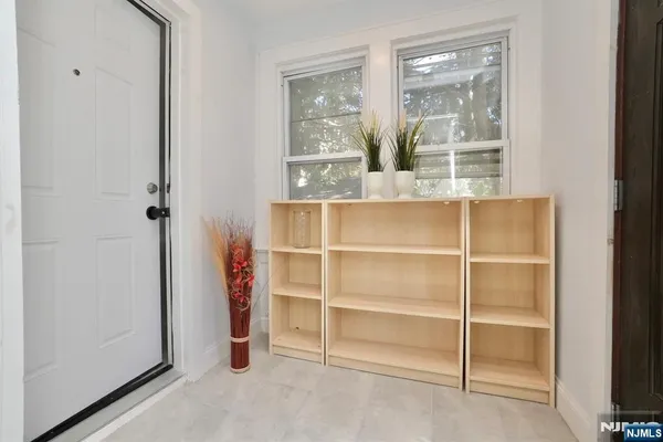 $1,150,000 | 189 Summit Cross, Rutherford, NJ 07070