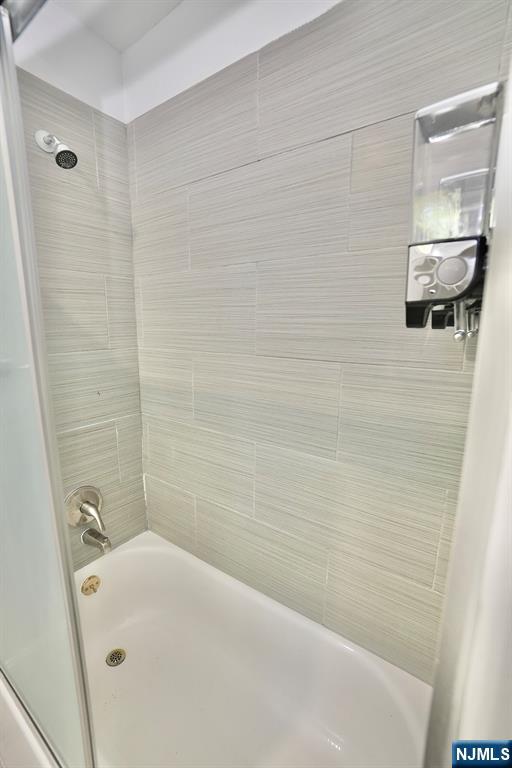 189 Summit Cross Rutherford, NJ 07070 - Photo 16 of 44