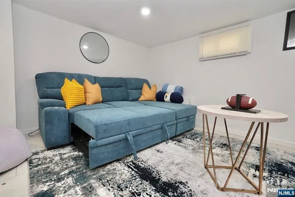 $1,150,000 | 189 Summit Cross, Rutherford, NJ 07070