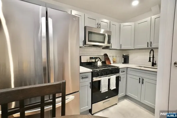 $1,150,000 | 189 Summit Cross, Rutherford, NJ 07070