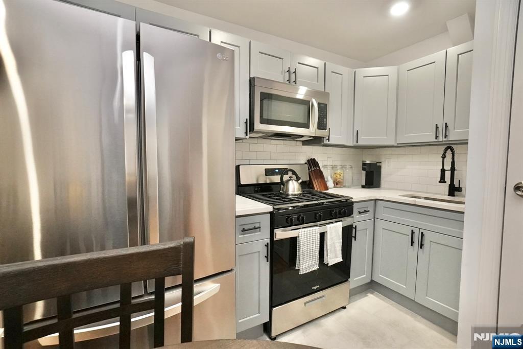 189 Summit Cross Rutherford, NJ 07070 - Photo 28 of 44