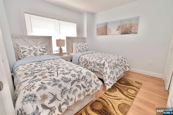 $1,150,000 | 189 Summit Cross, Rutherford, NJ 07070