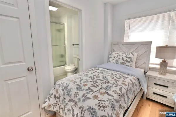 $1,150,000 | 189 Summit Cross, Rutherford, NJ 07070