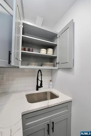 $1,150,000 | 189 Summit Cross, Rutherford, NJ 07070