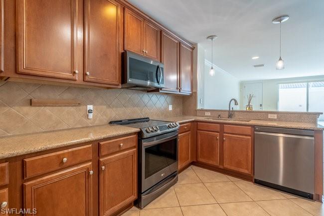 8232 Josefa Way Naples, FL 34114 - Photo 14 of 36