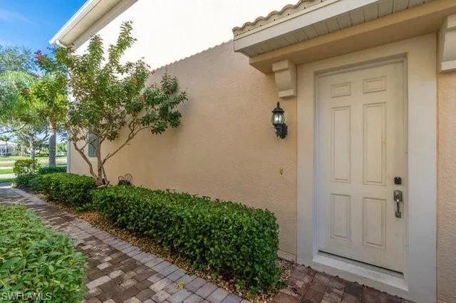 $2,975 | 8232 Josefa Way, Naples, FL 34114