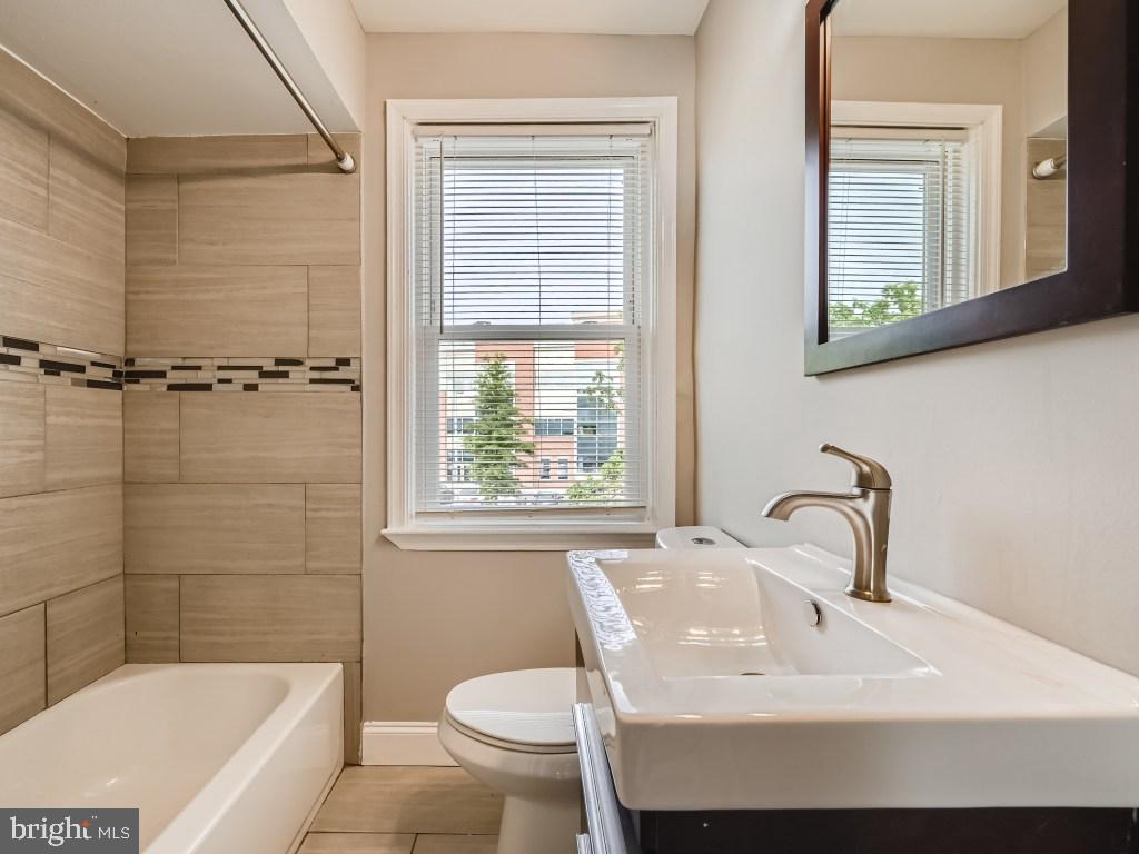 5939 Leith Walk Baltimore, MD 21239 - Photo 10 of 21