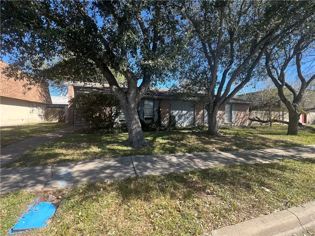 $1,295 | 5026 Meandering Lane, Unit A, Corpus Christi, TX 78413