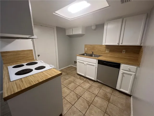 $1,295 | 5026 Meandering Lane, Unit A, Corpus Christi, TX 78413