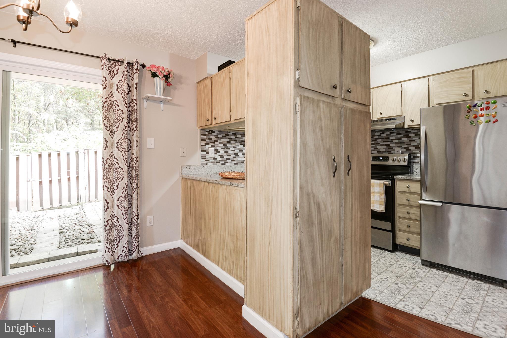 2334 Southgate Square Reston, VA 20191 - Photo 11 of 46
