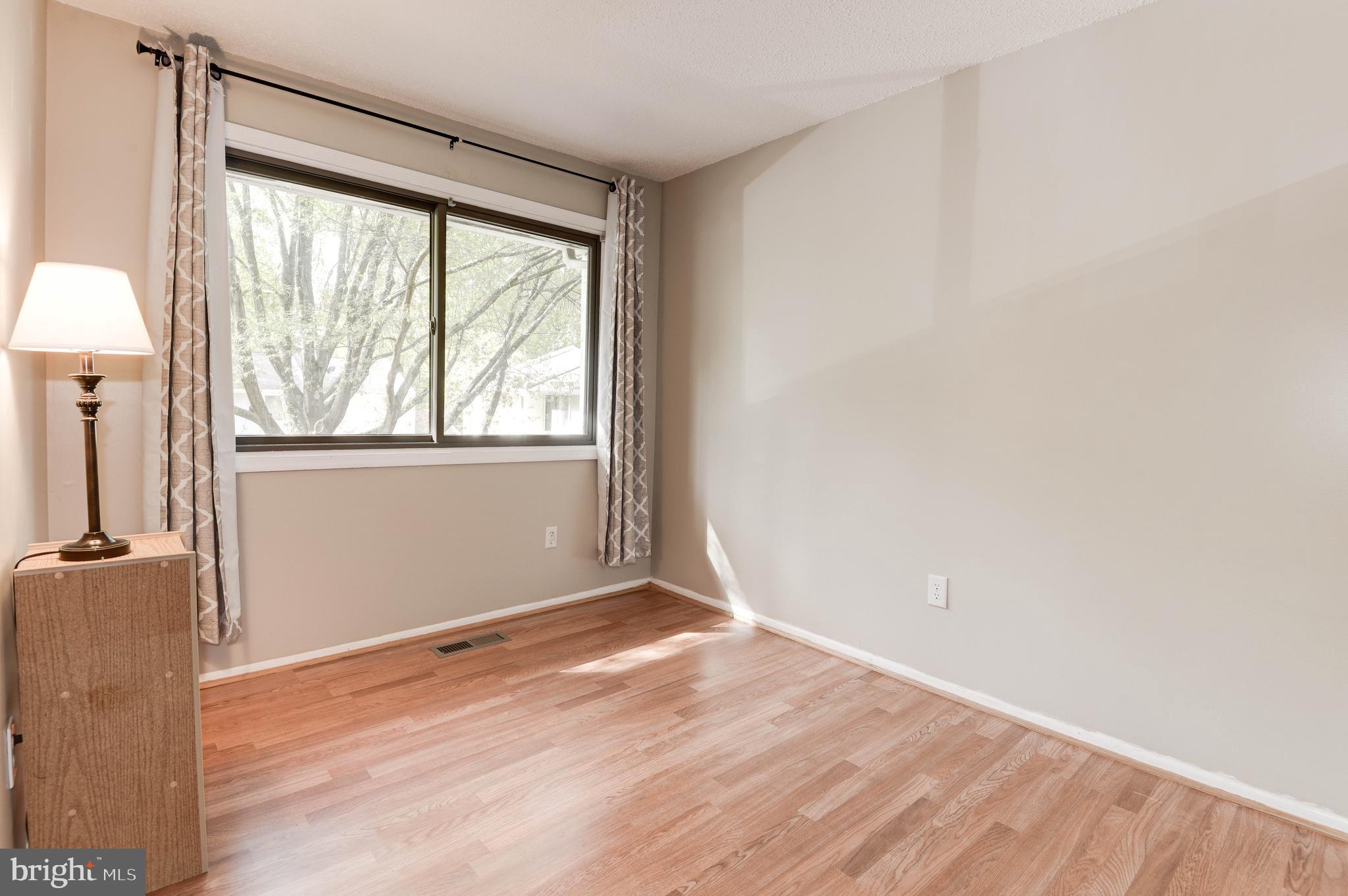 2334 Southgate Square Reston, VA 20191 - Photo 24 of 46 Bedroom