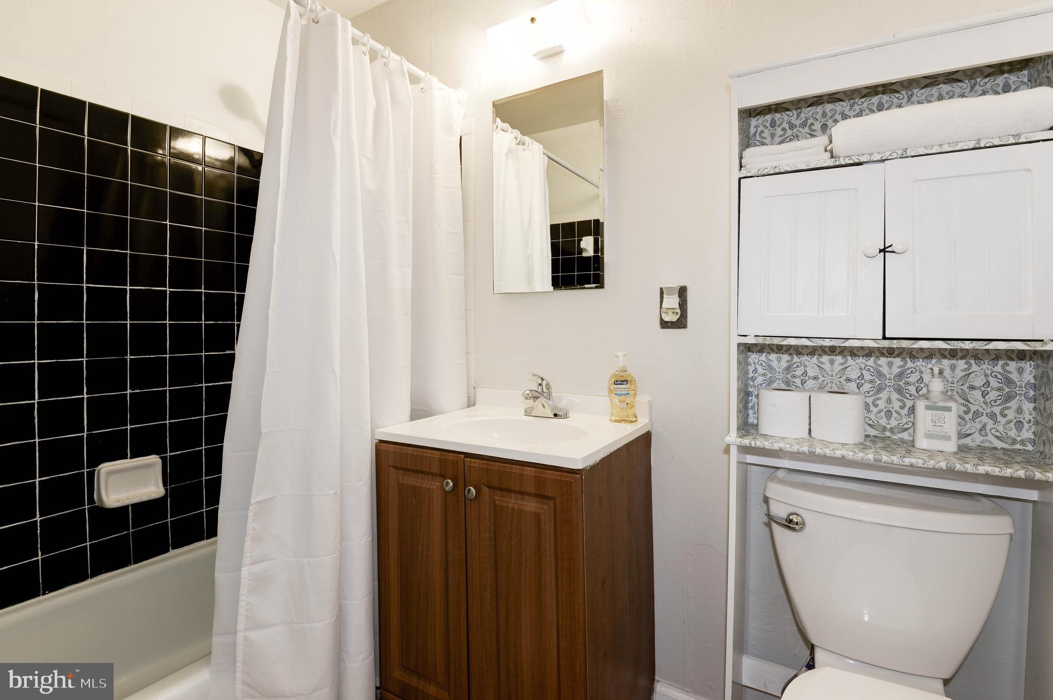 2334 Southgate Square Reston, VA 20191 - Photo 26 of 46 Full Bath