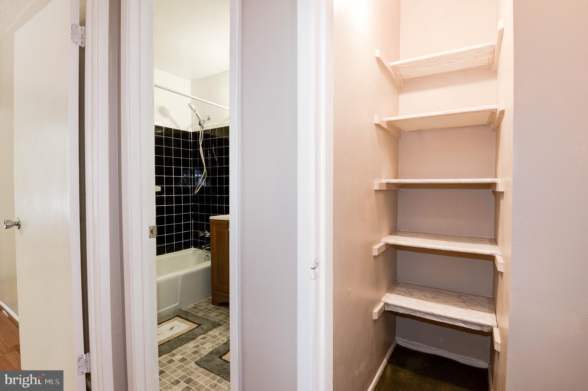 2334 Southgate Square Reston, VA 20191 - Photo 28 of 46