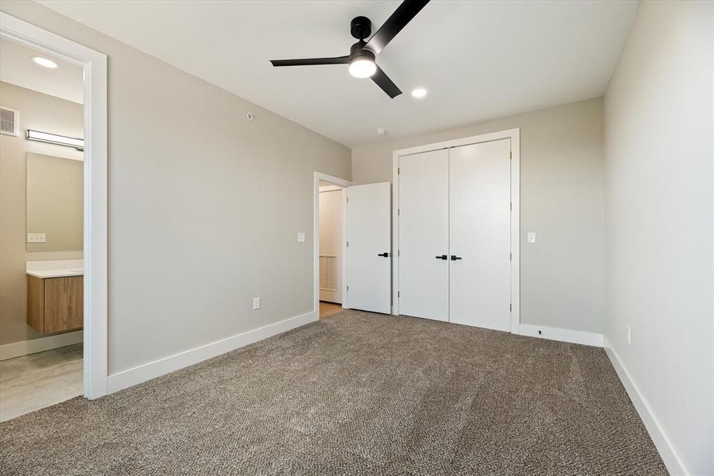 4060 Spring Valley Road, Unit 404 Farmers Branch, TX 75244 - Photo 9 of 19