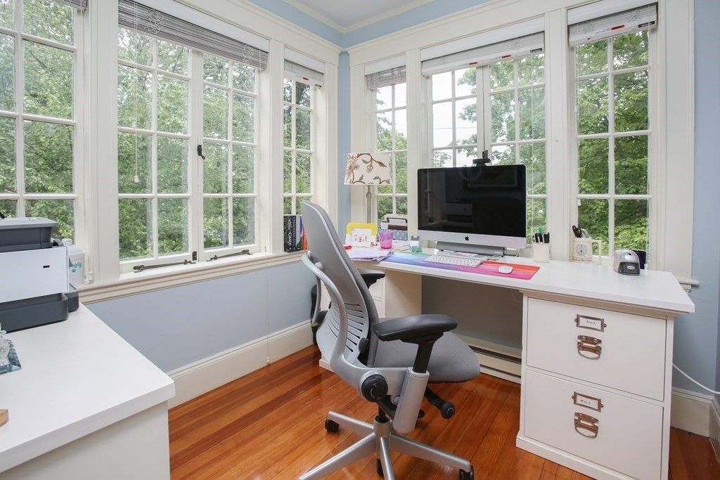 5 Braeburn Road Newton, MA 02466 - Photo 11 of 19 a room with a workspace