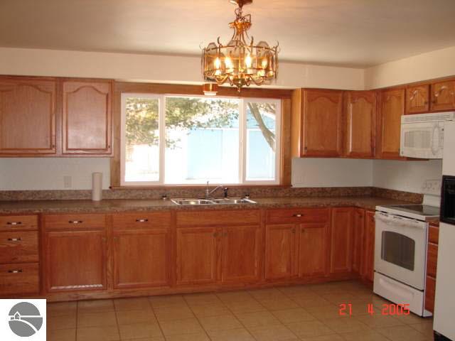 2704 State Road Standish, MI 48658 - Photo 2 of 7 1755956-1.JPG