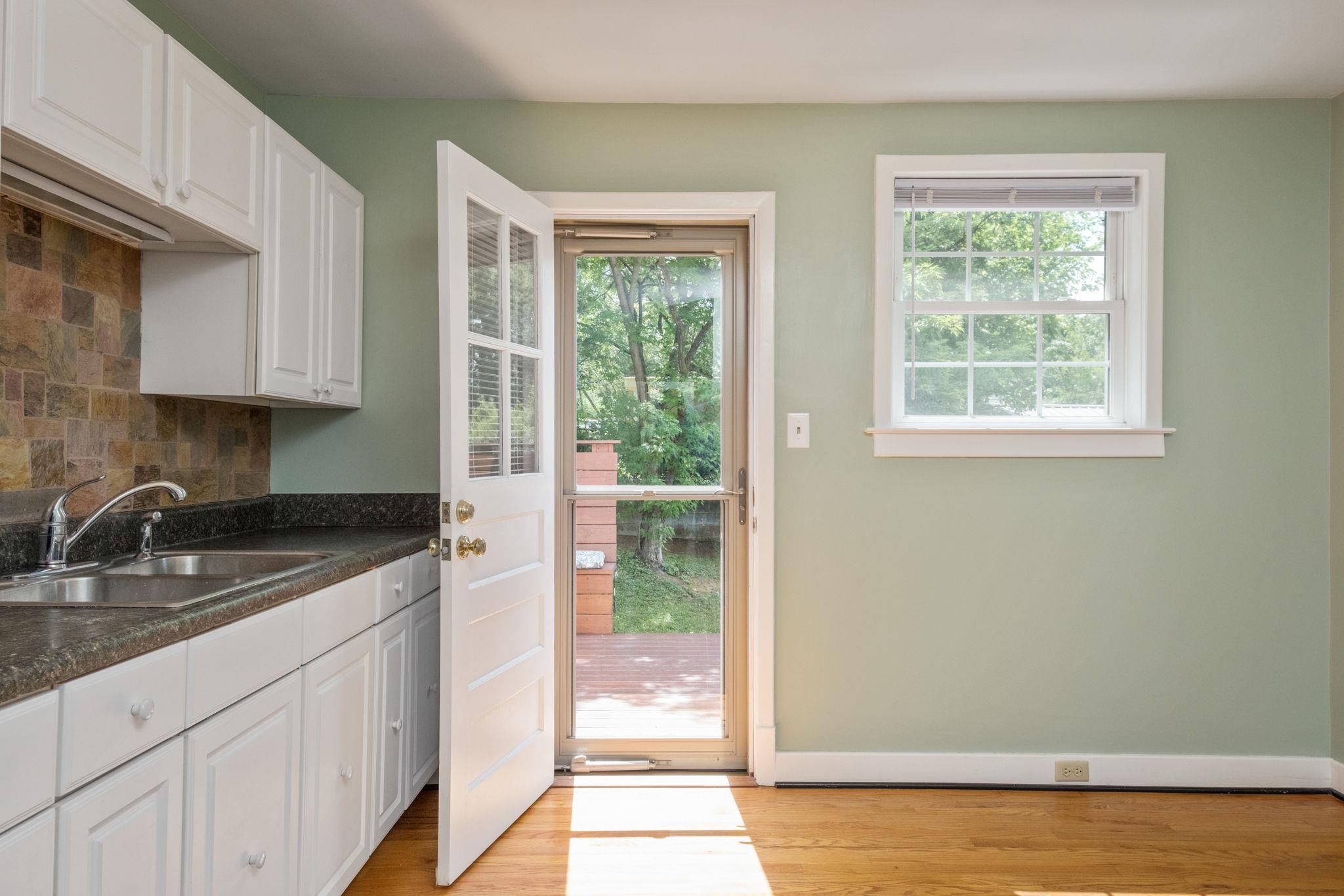 1104 Ware Street Charlottesville, VA 22902 - Photo 15 of 36