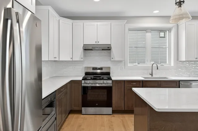 $895,000 | 149 Owls Nest Road, Portland, ME 04102