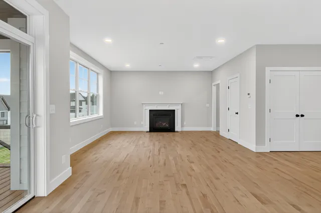 $895,000 | 149 Owls Nest Road, Portland, ME 04102