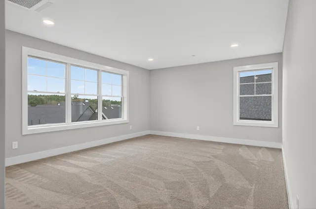 $895,000 | 149 Owls Nest Road, Portland, ME 04102