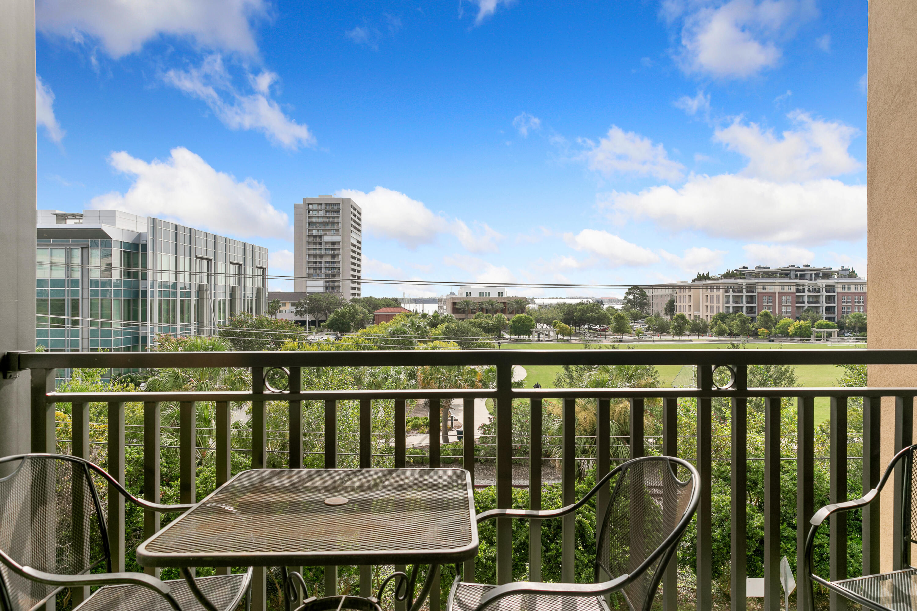 33 Calhoun Street, Unit 235 Charleston, SC 29401 - Photo 11 of 25 33CalhounSt-KeenEyeMarketing-31