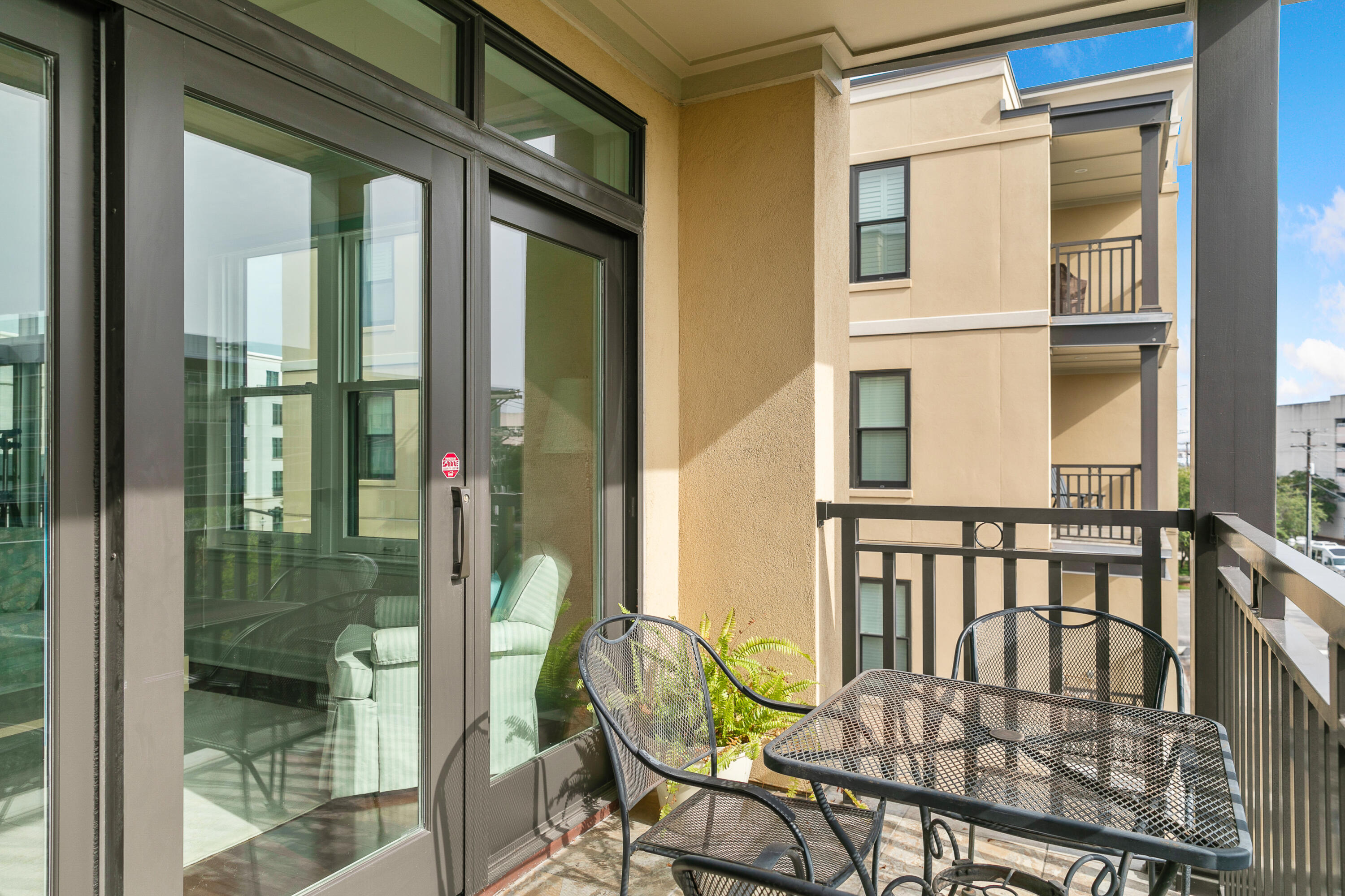 33 Calhoun Street, Unit 235 Charleston, SC 29401 - Photo 14 of 25 33CalhounSt-KeenEyeMarketing-36