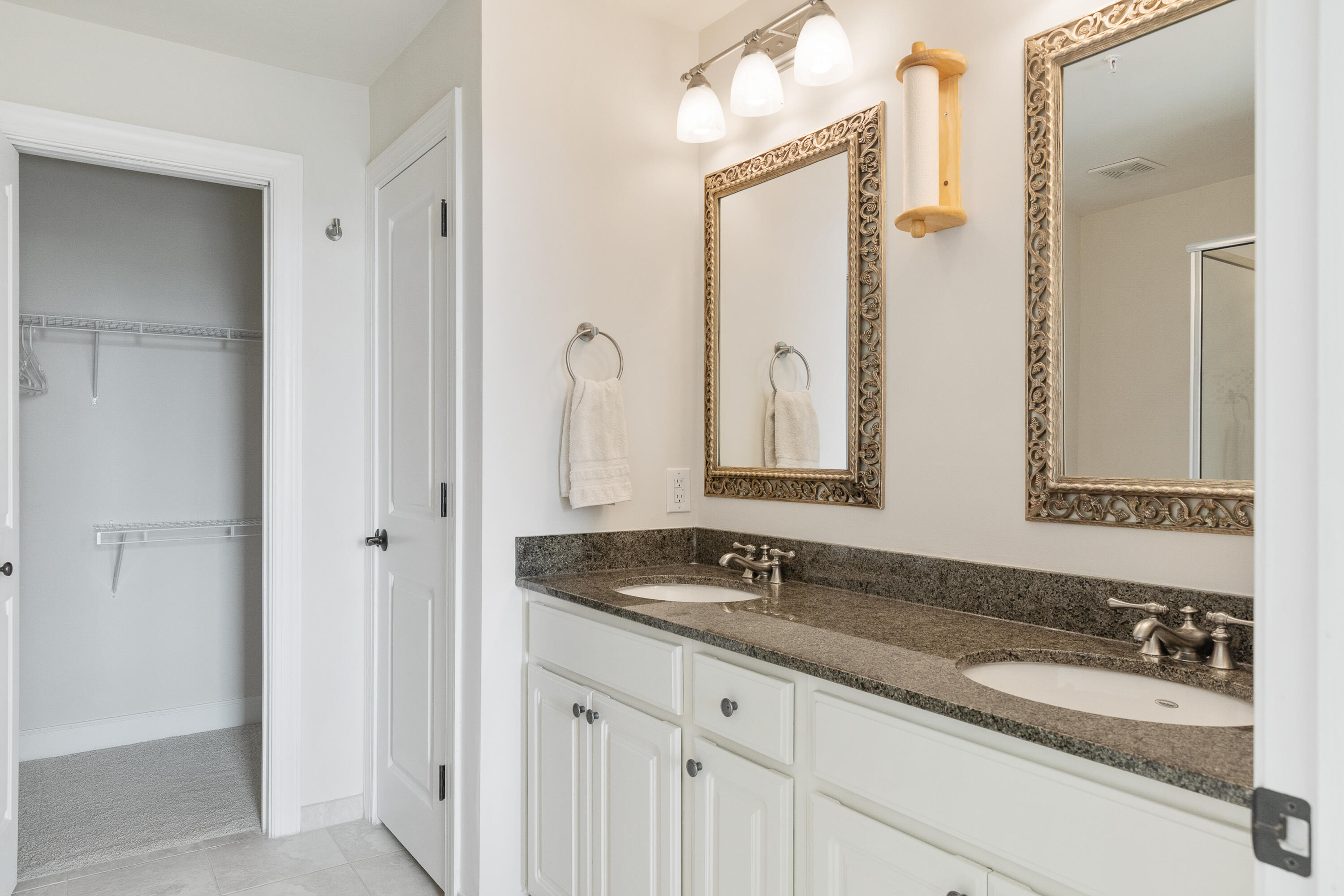 33 Calhoun Street, Unit 235 Charleston, SC 29401 - Photo 17 of 25 33CalhounSt-KeenEyeMarketing-40