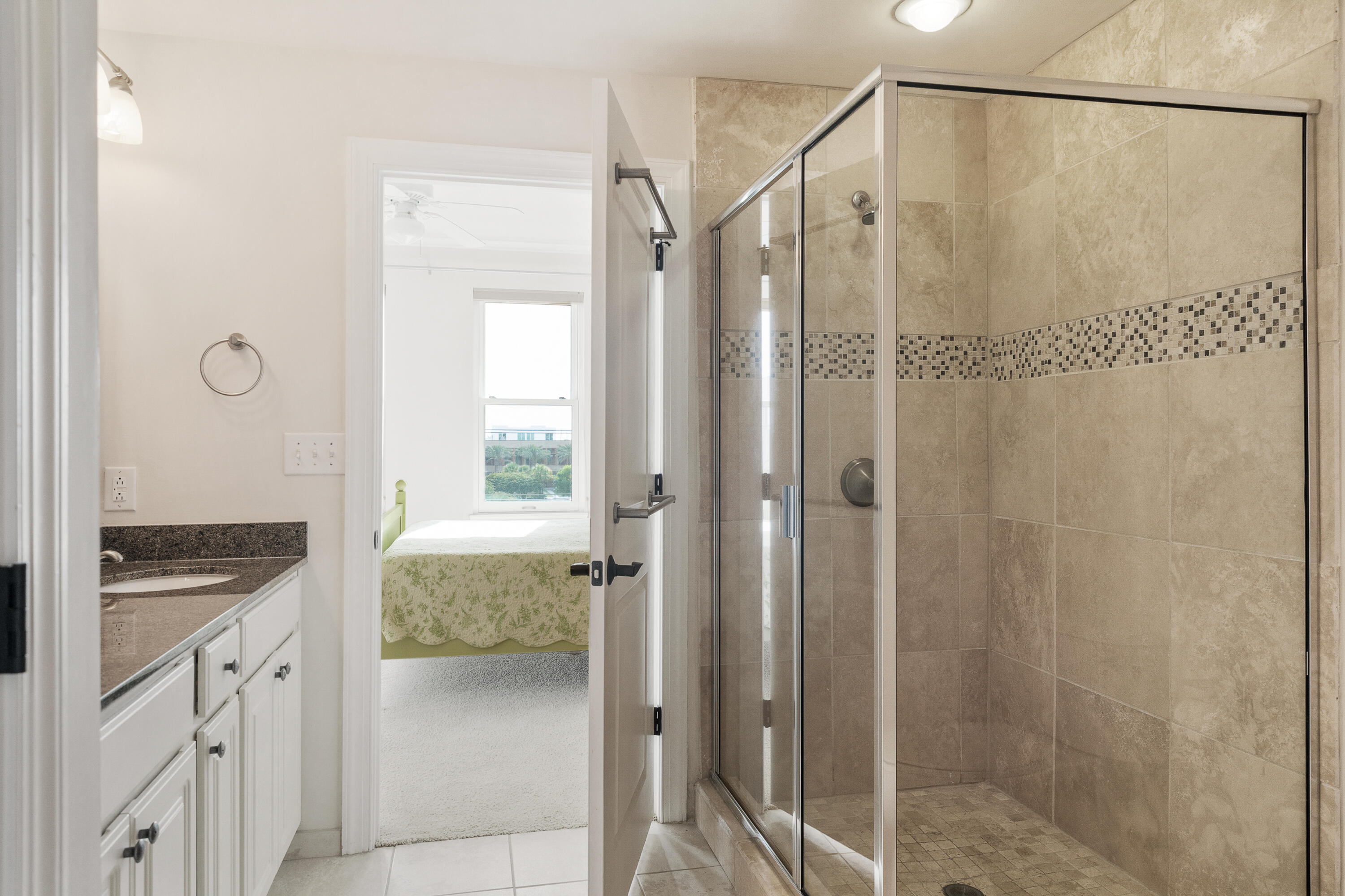 33 Calhoun Street, Unit 235 Charleston, SC 29401 - Photo 18 of 25 33CalhounSt-KeenEyeMarketing-41