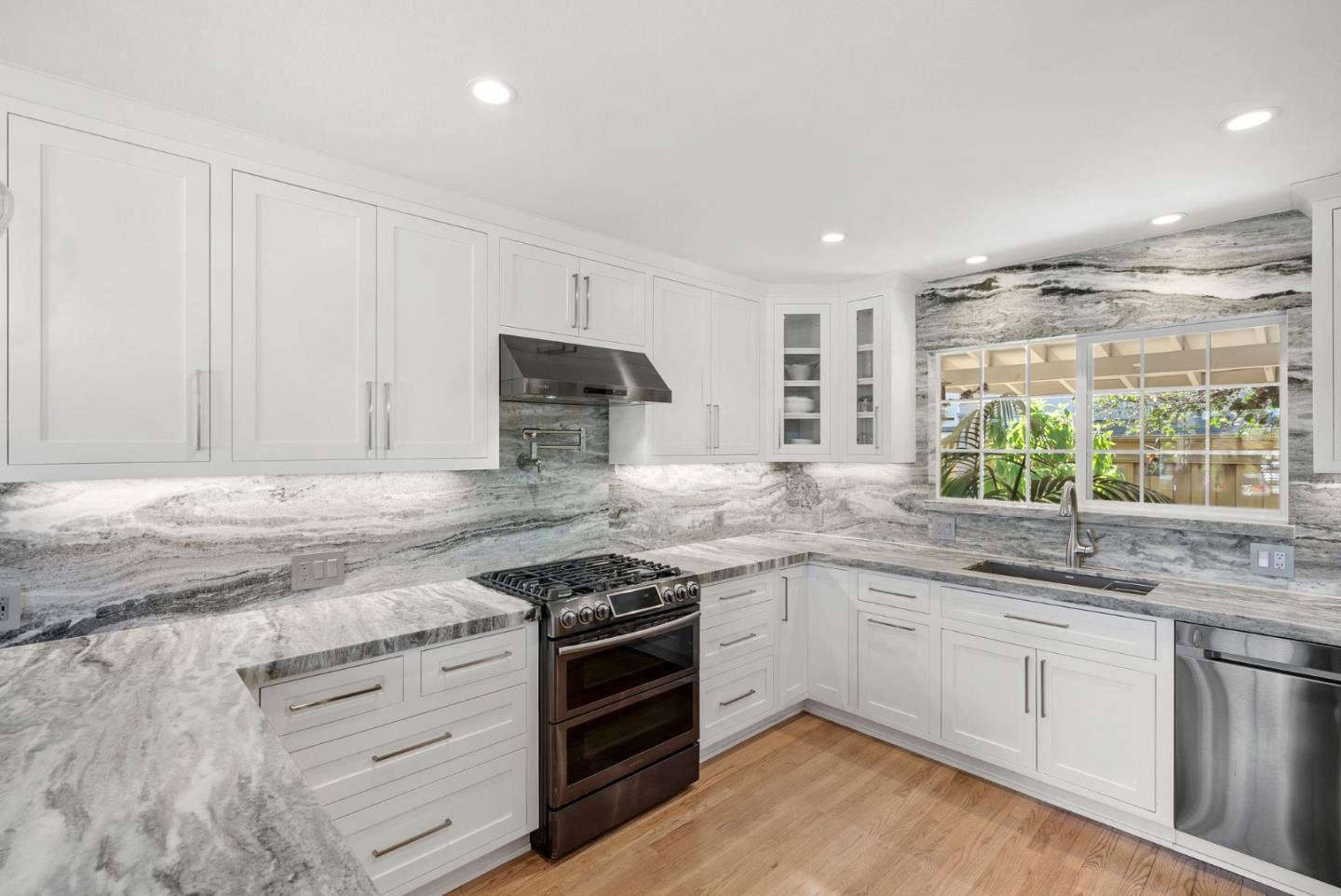 2241 Albert Lane Capitola, CA 95010 - Photo 3 of 23