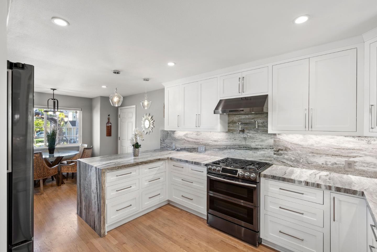 2241 Albert Lane Capitola, CA 95010 - Photo 4 of 23