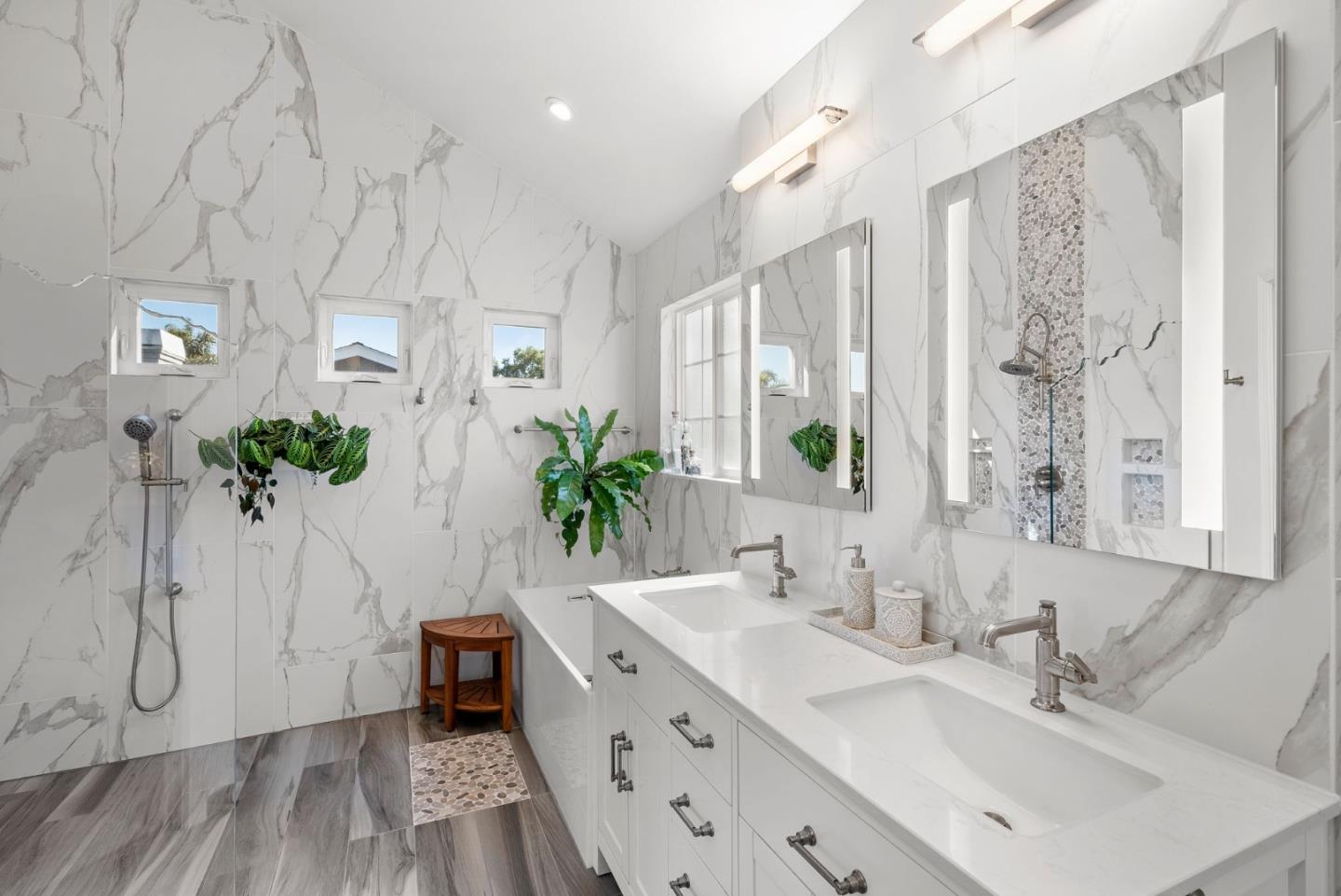 2241 Albert Lane Capitola, CA 95010 - Photo 10 of 23