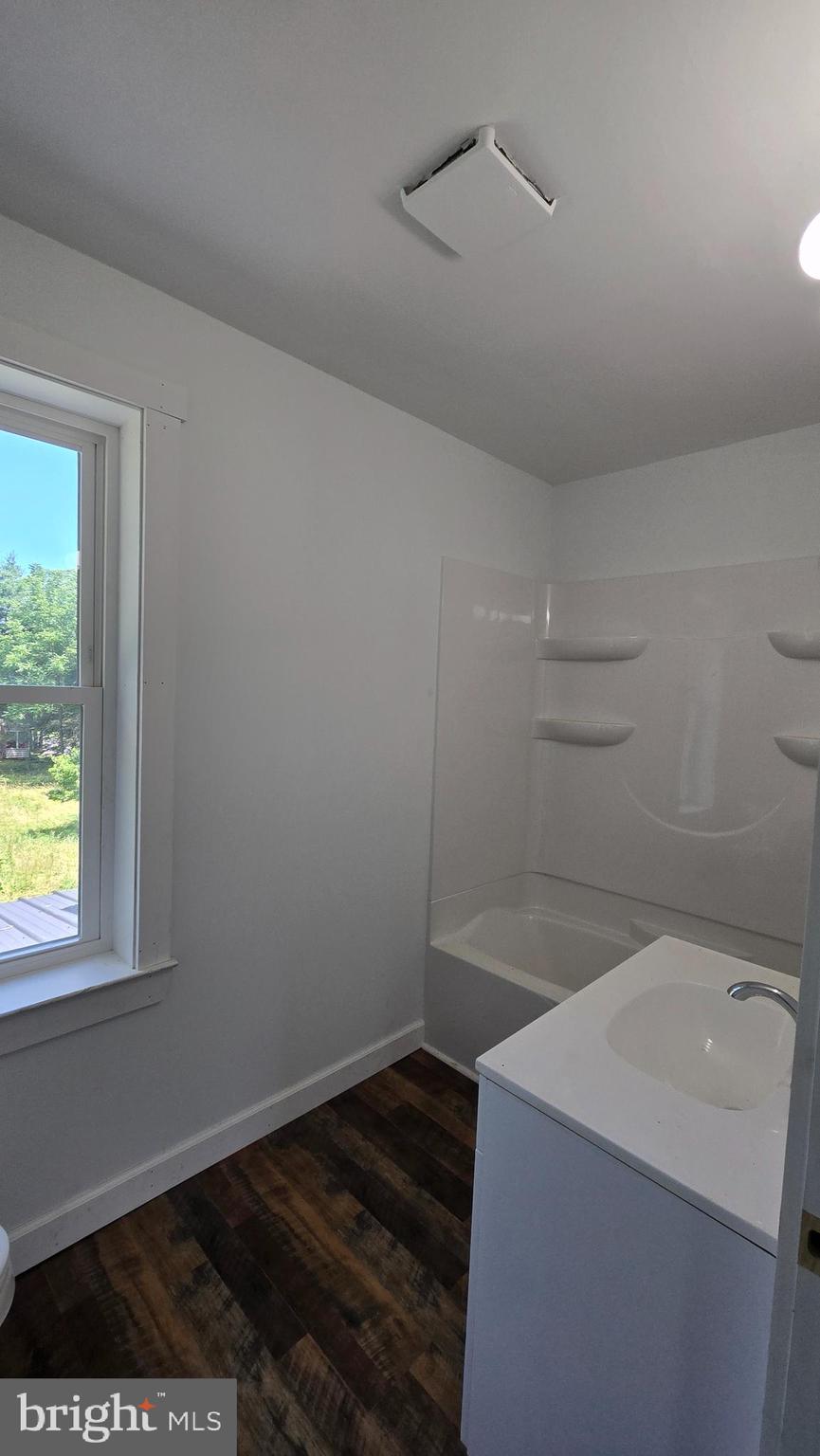743 Bell Manor Road Conowingo, MD 21918 - Photo 17 of 28 Full bath