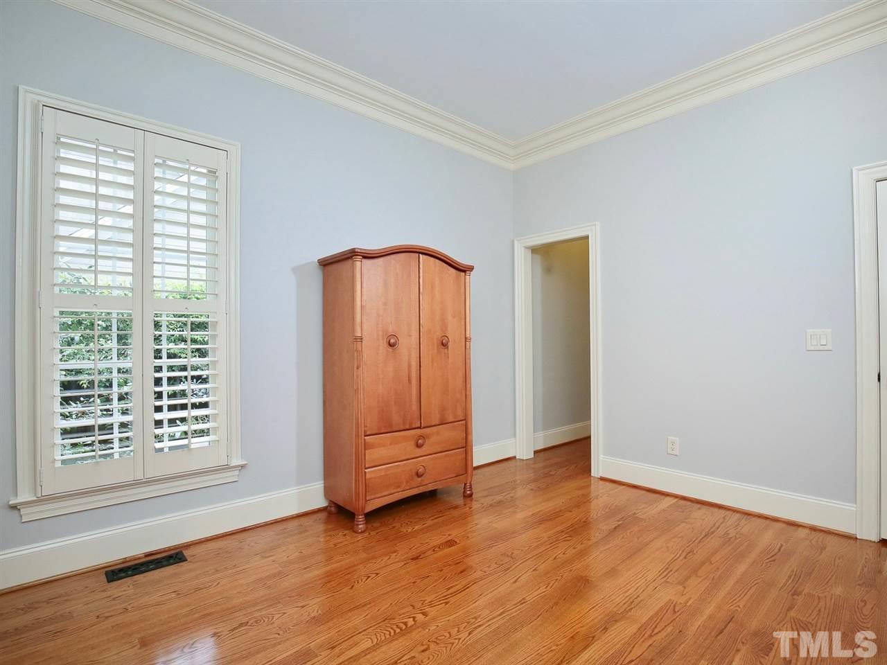 2916 Claremont Road Raleigh, NC 27608 - Photo 12 of 30
