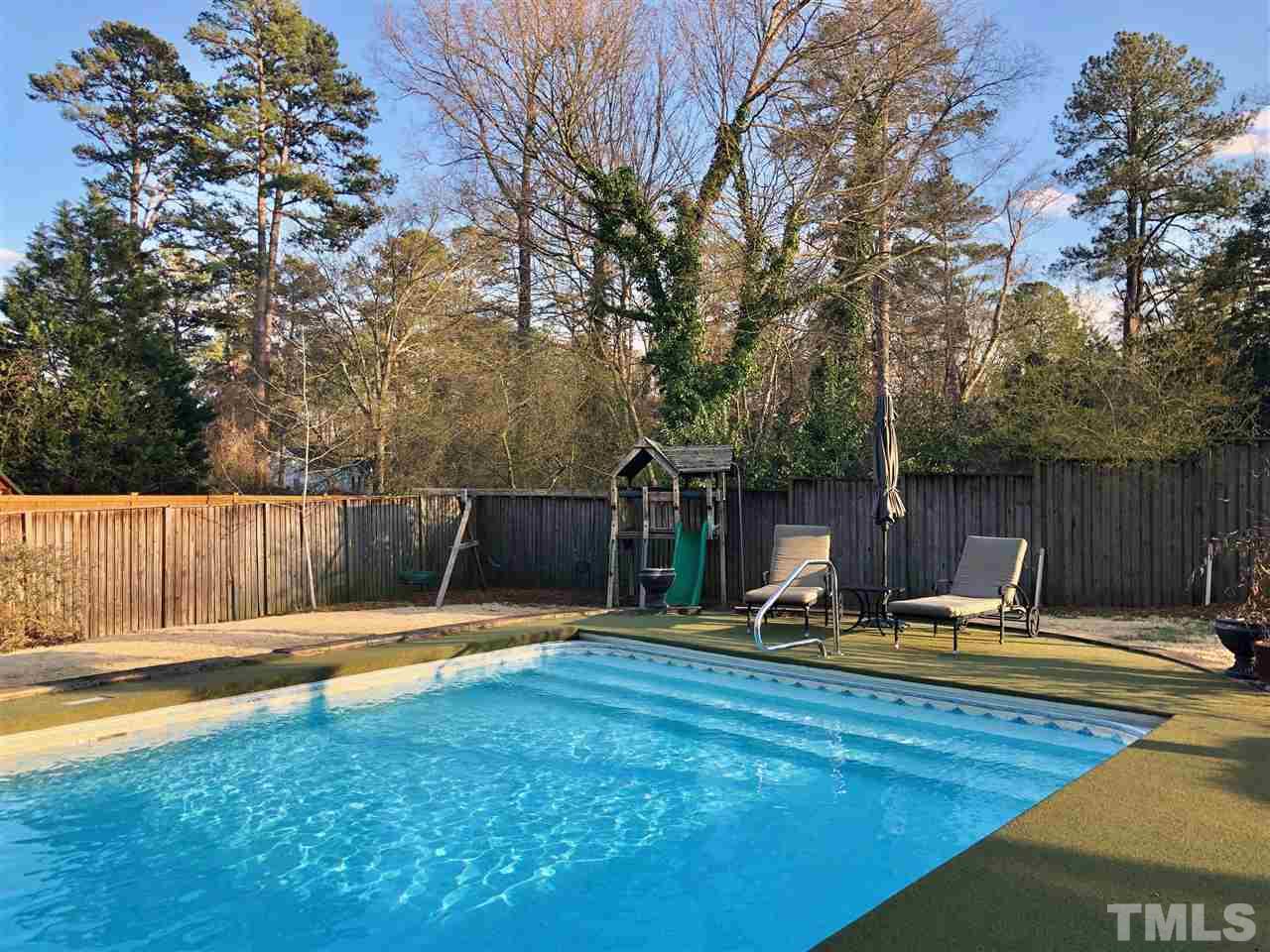 2916 Claremont Road Raleigh, NC 27608 - Photo 27 of 30